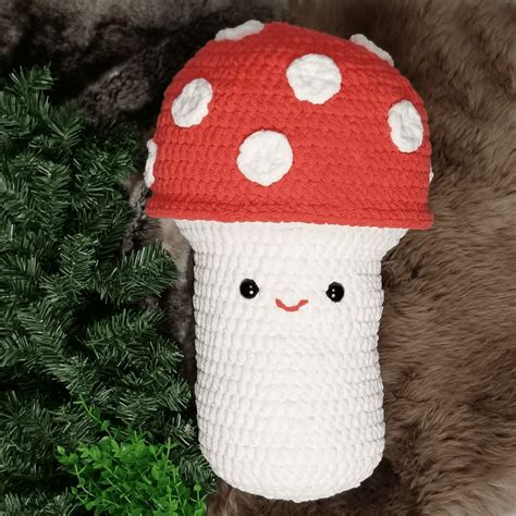 Mushroom Applique. . Big mushroom crochet pattern free